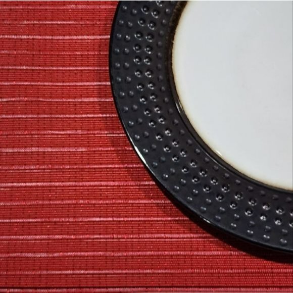 Set of 6 Red Polyester Placemats 13x19 inches - Picture 5 of 9